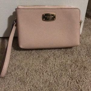 NWOT blush pink Michael Kors wristlet